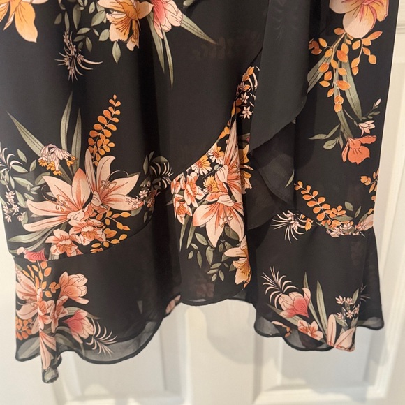 City Chic Black Floral Maxi Dress - Picture 3 of 4